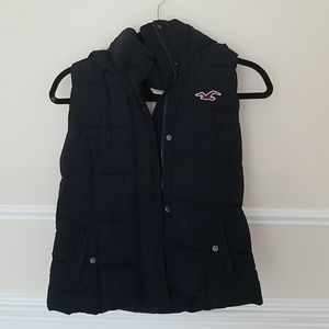 Sleeveless puffer jacket